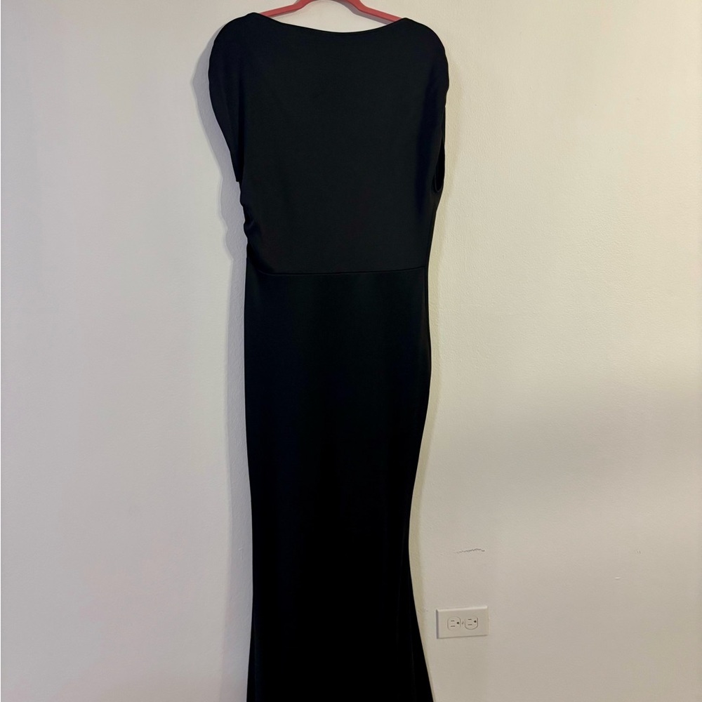 Elegant Black Evening Gown